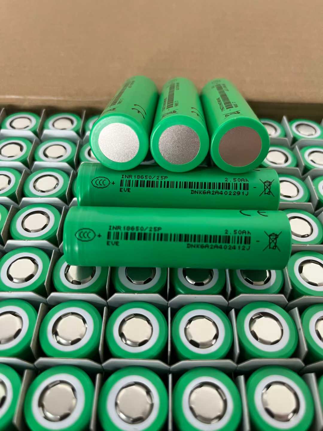 EVE 25P 18650 2500mAh 20A Battery