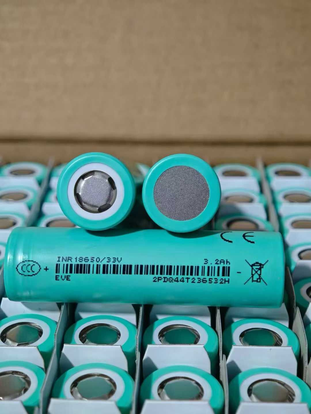 EVE 33V 18650 3200mAh 10A Battery
